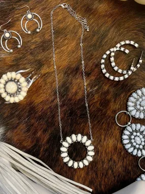 16 Ivory Stones Necklace