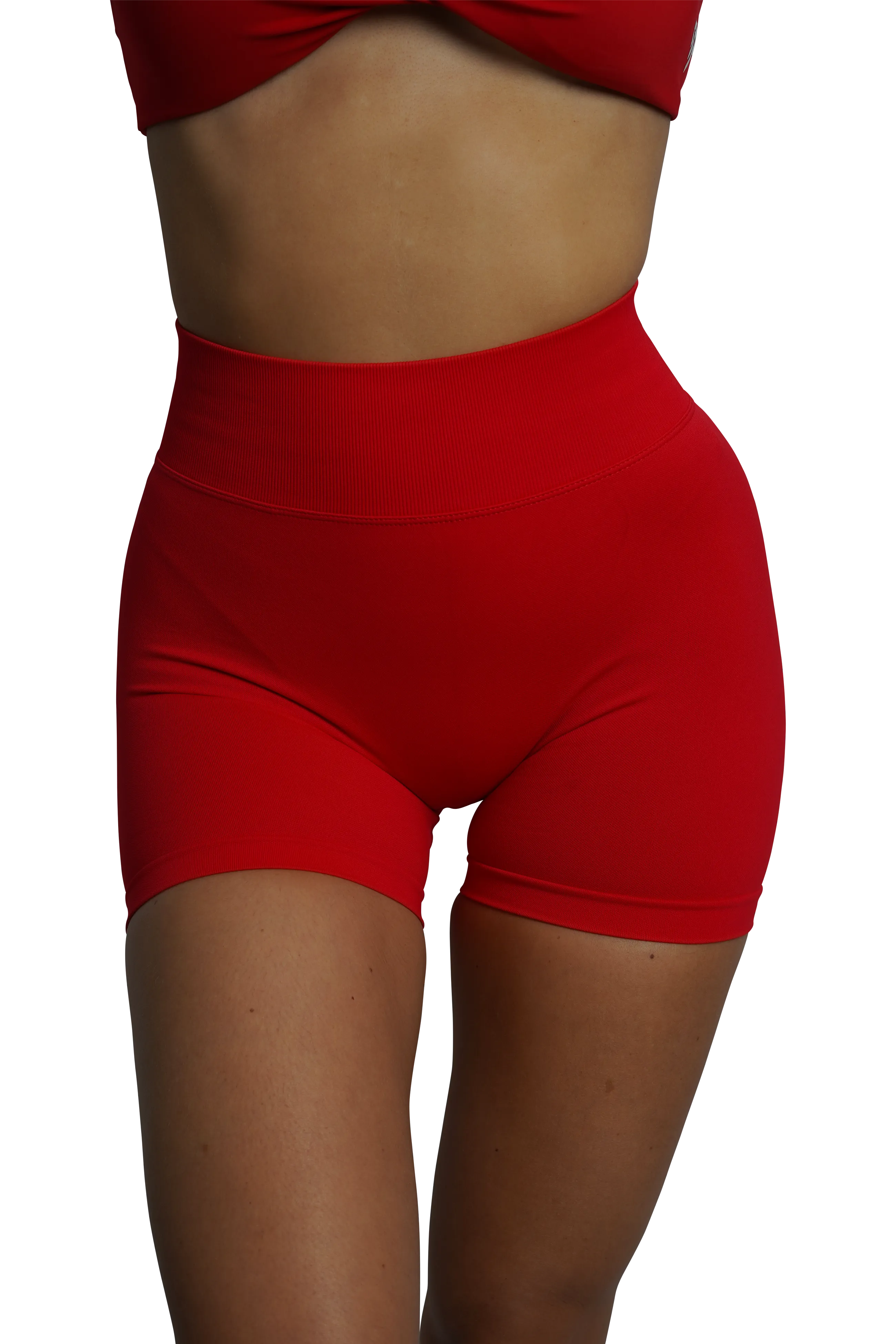 CORE SCRUNCH SHORTS - RED