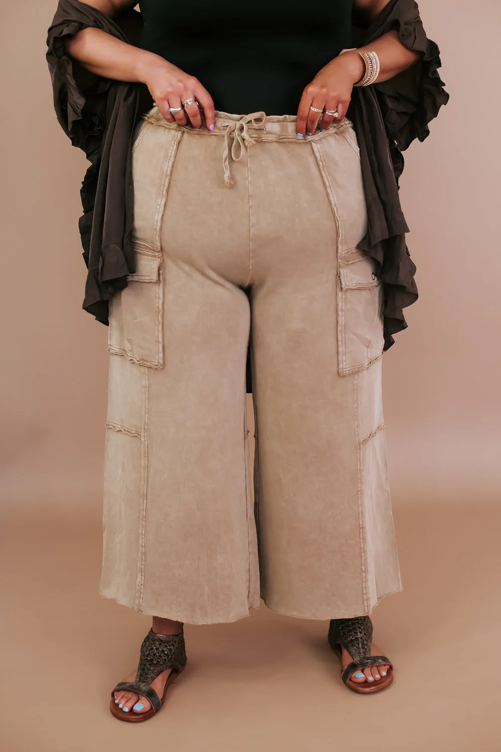 Down For It Distressed Cargo Pant, Mocha