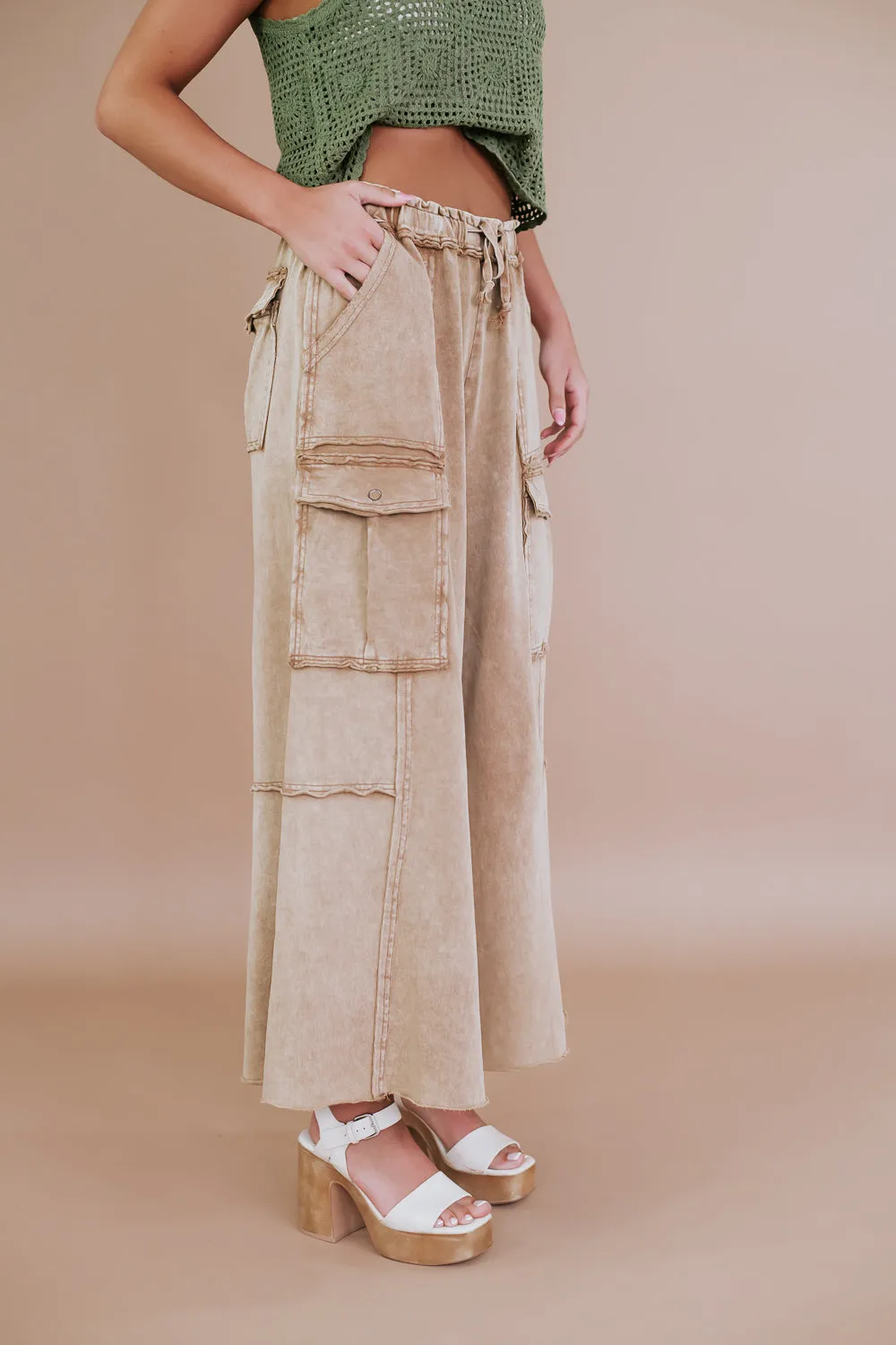 Down For It Distressed Cargo Pant, Mocha