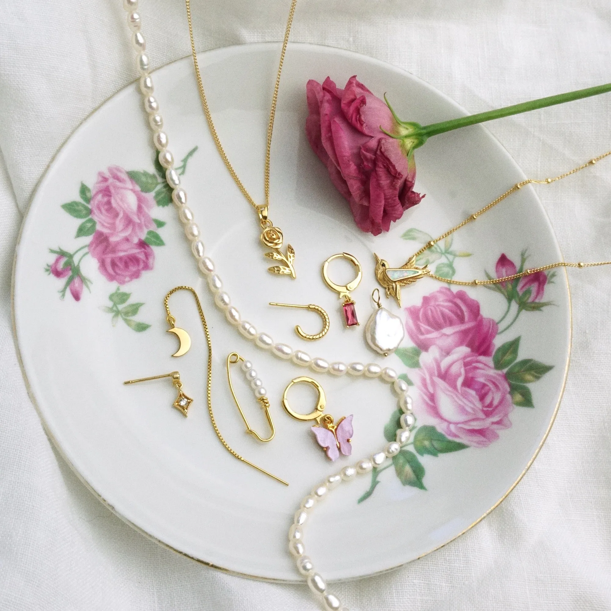 Golden Rose Necklace