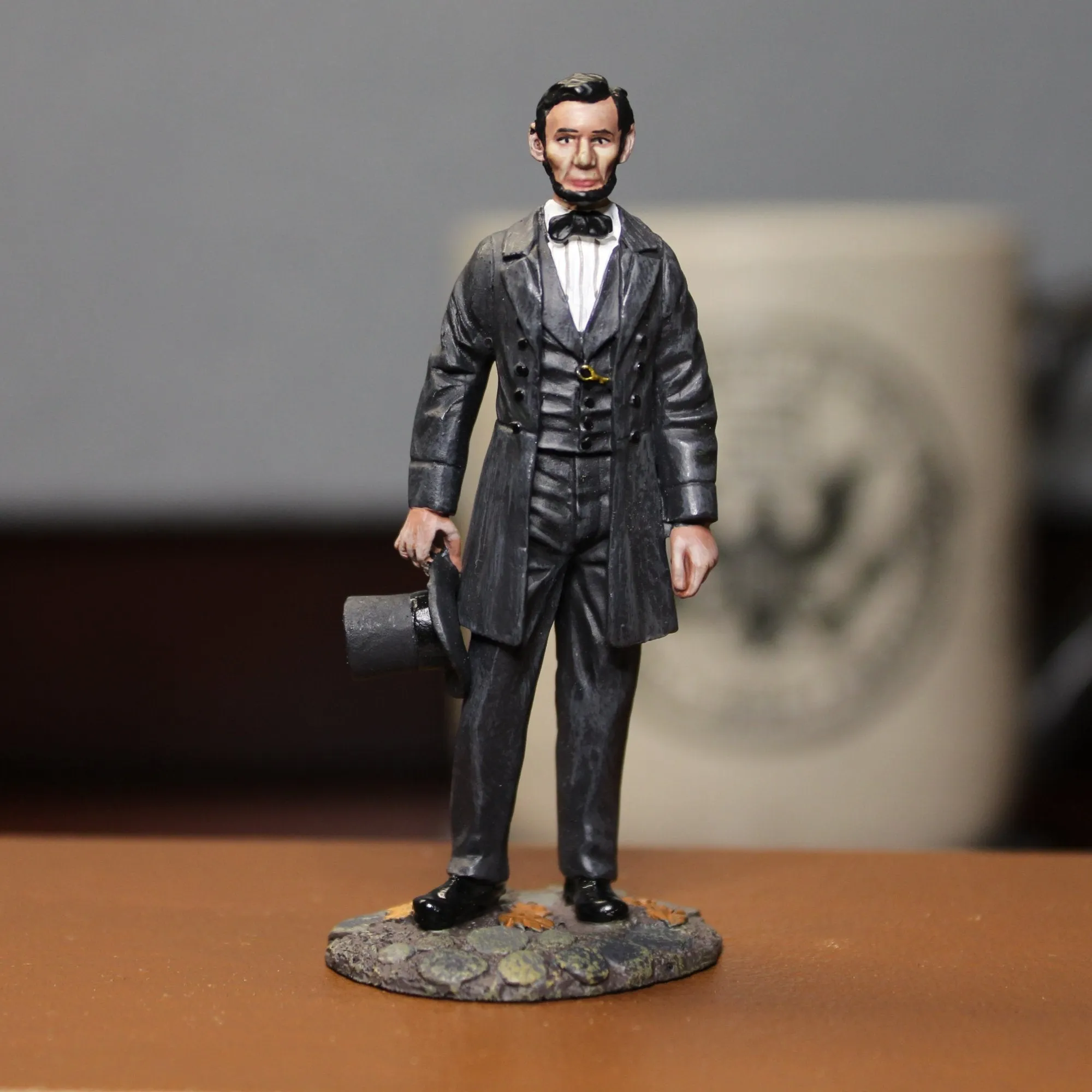 Miniature Collector's Figurine President Abraham Lincoln