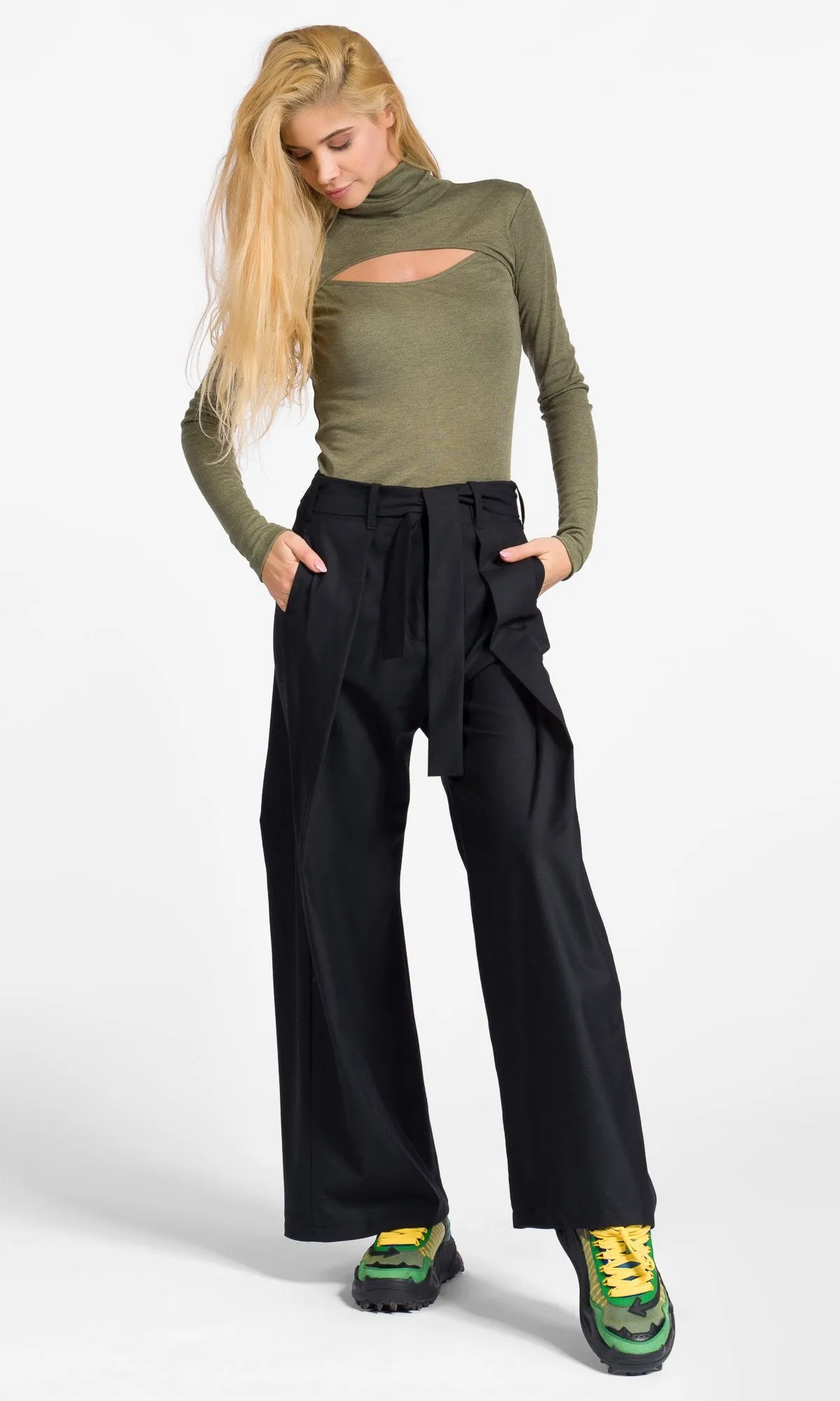 Wide Leg Pants With Ribbon Belt